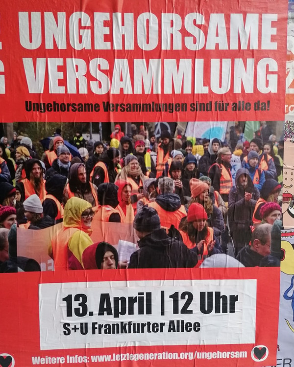 Ungehorsame Versammlung